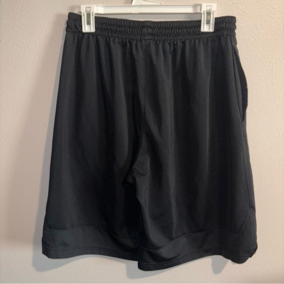 Nike Black Athletic Shorts Size L - Picture 4 of 7